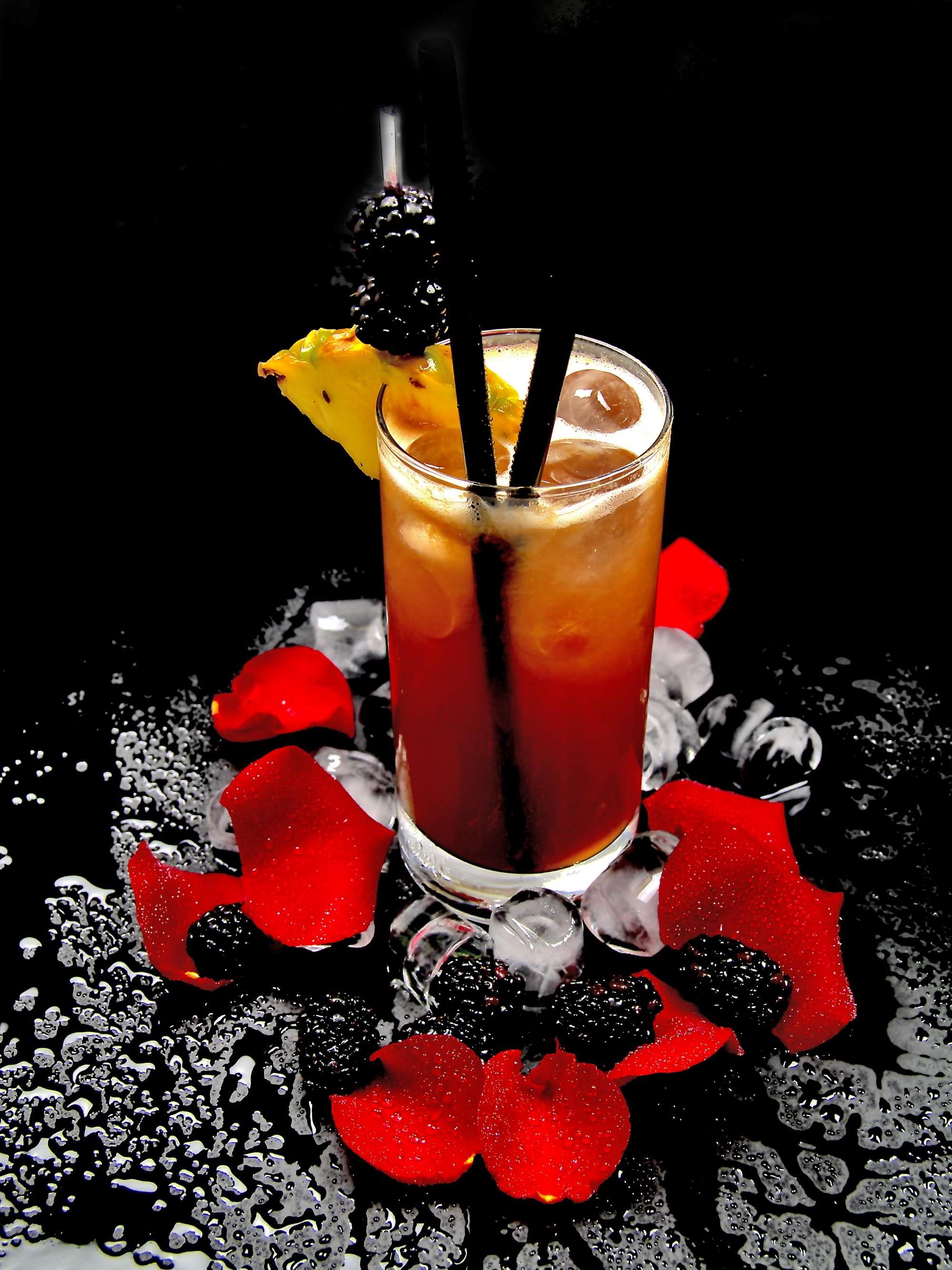 Bio Brombeer Genuss-Likör – 20 % Bio Brombeersaft, samtig & aromatisch